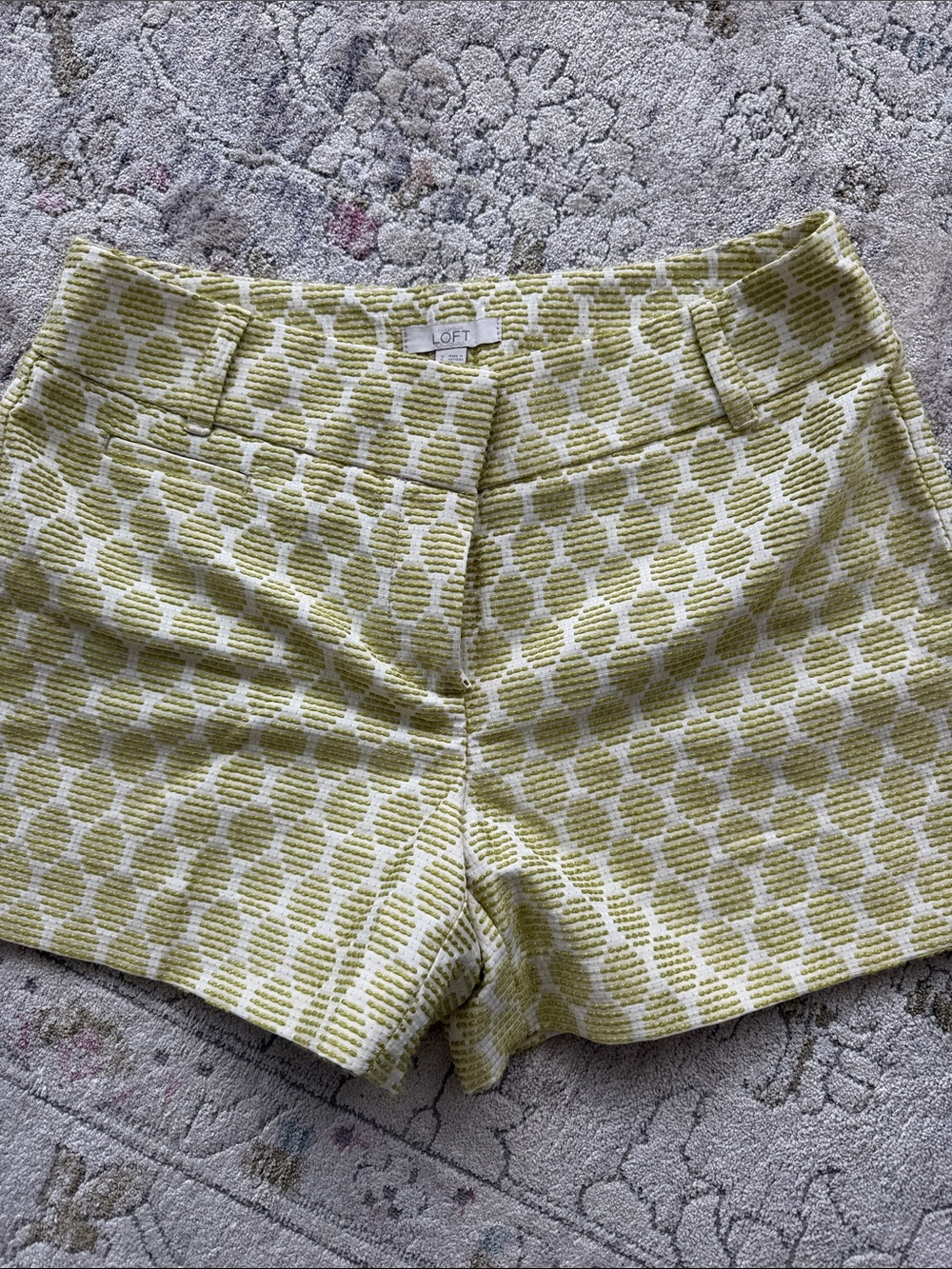LOFT Yellow-Green Patterned Women's Shorts